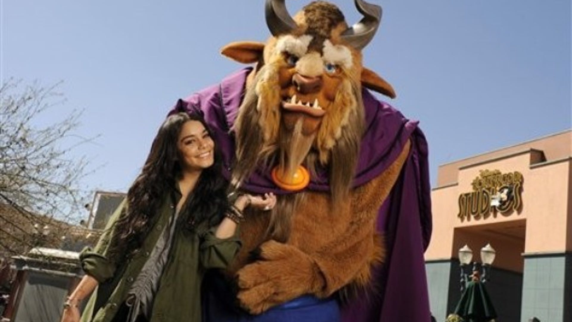 Vanessa and the Beast 2011 