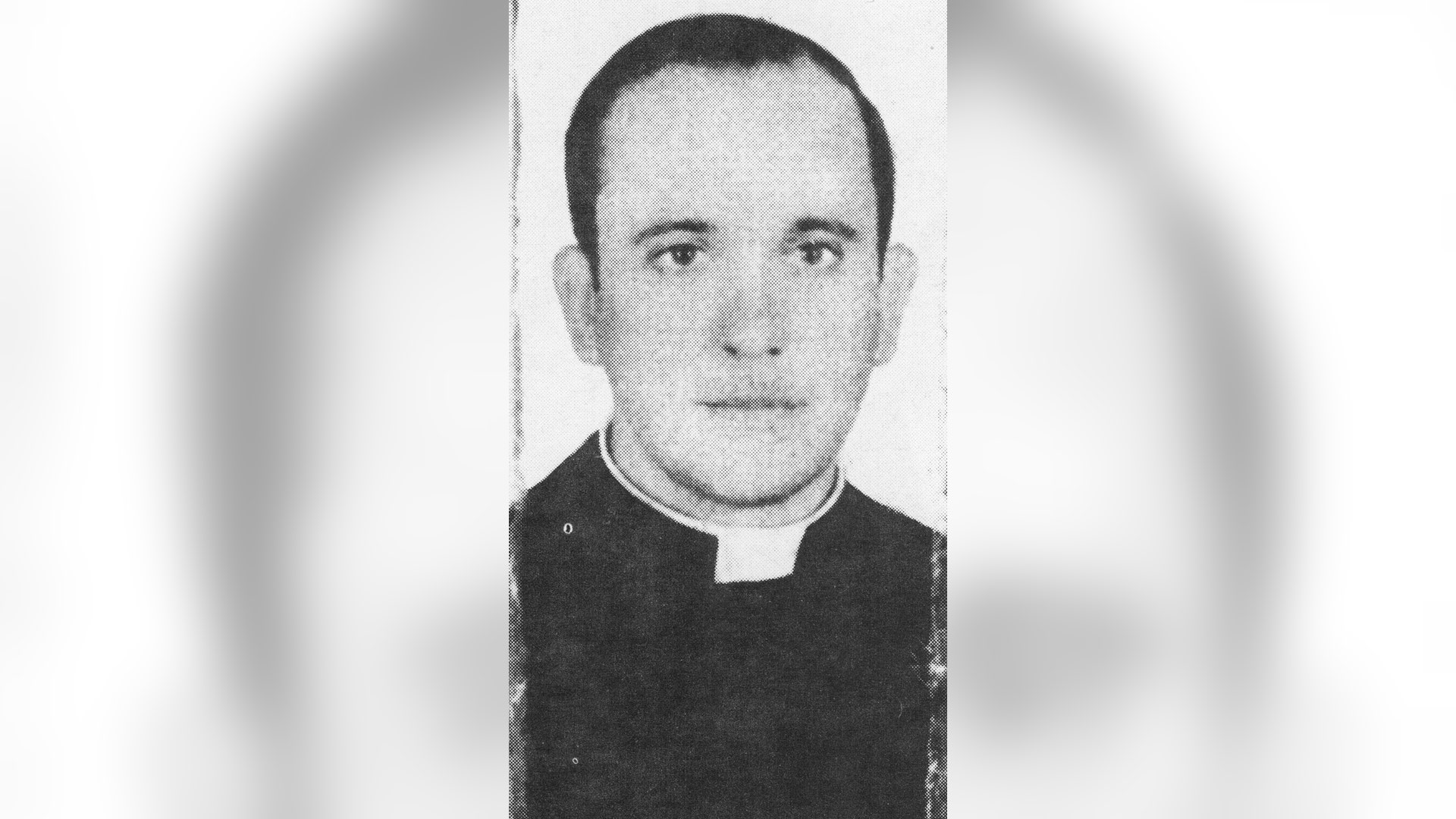 Vatican_Pope_Garc__4_