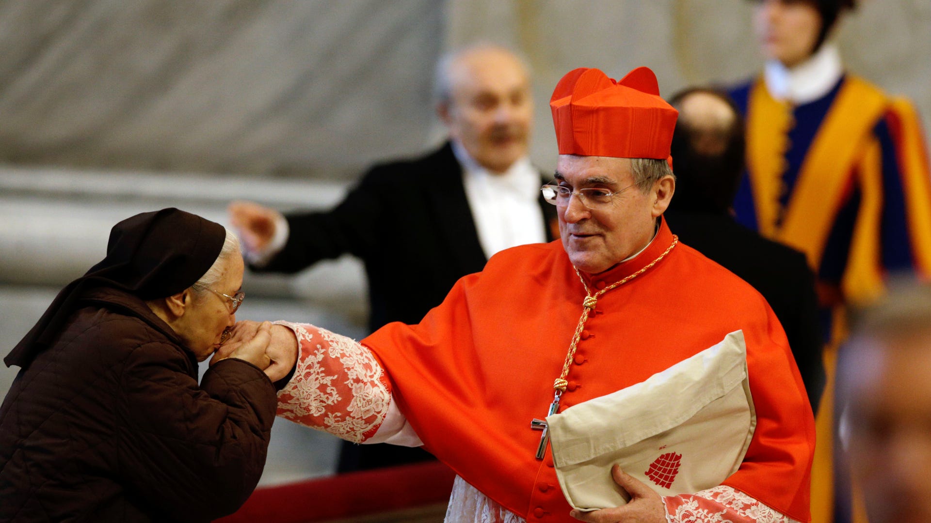 Vatican_Pope_Hein_4_