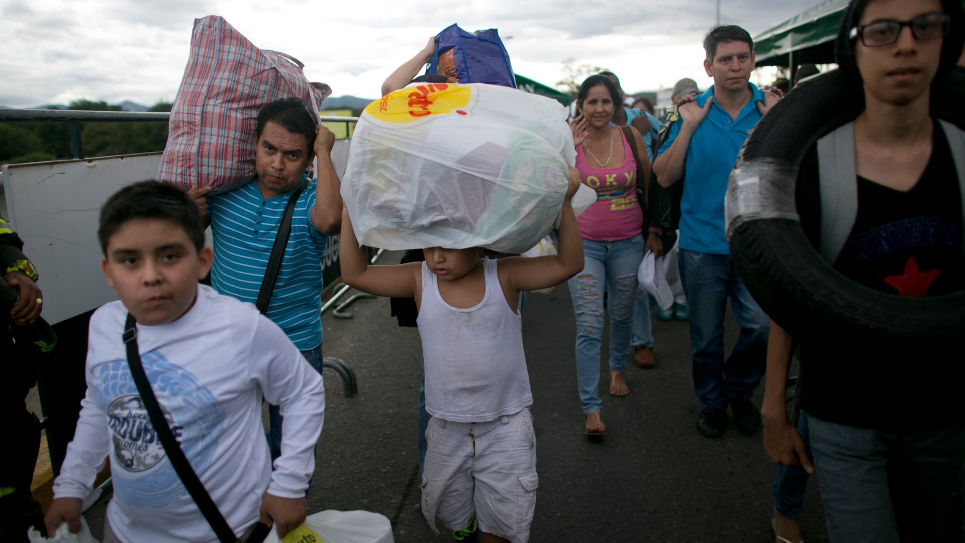 Venezuela_Colombia_Bo_Vros__1_