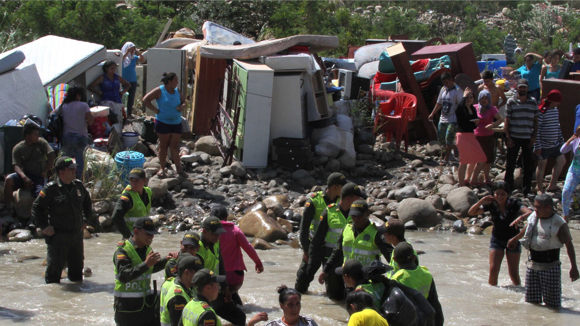 Venezuela_Colombia_escape__2_