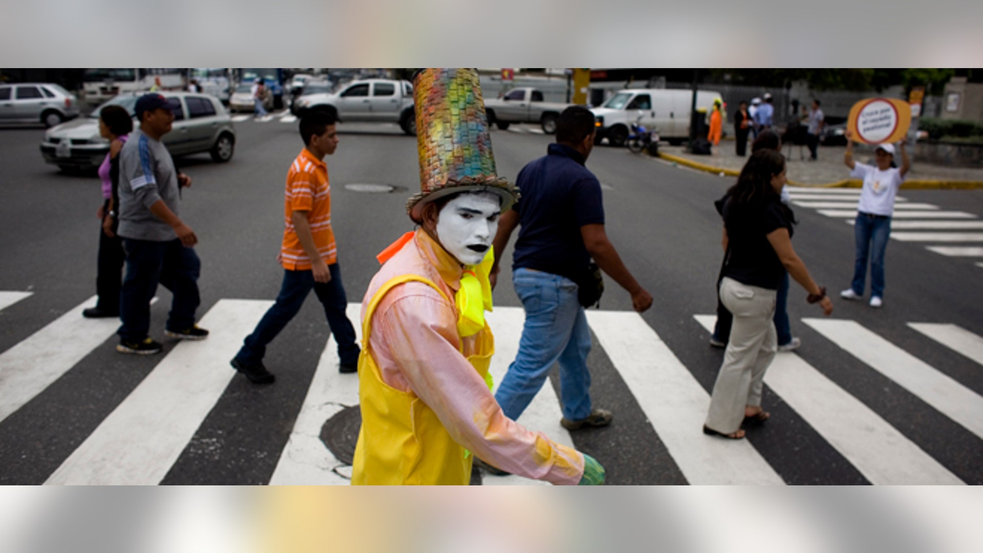 Venezuela_Mimes_5