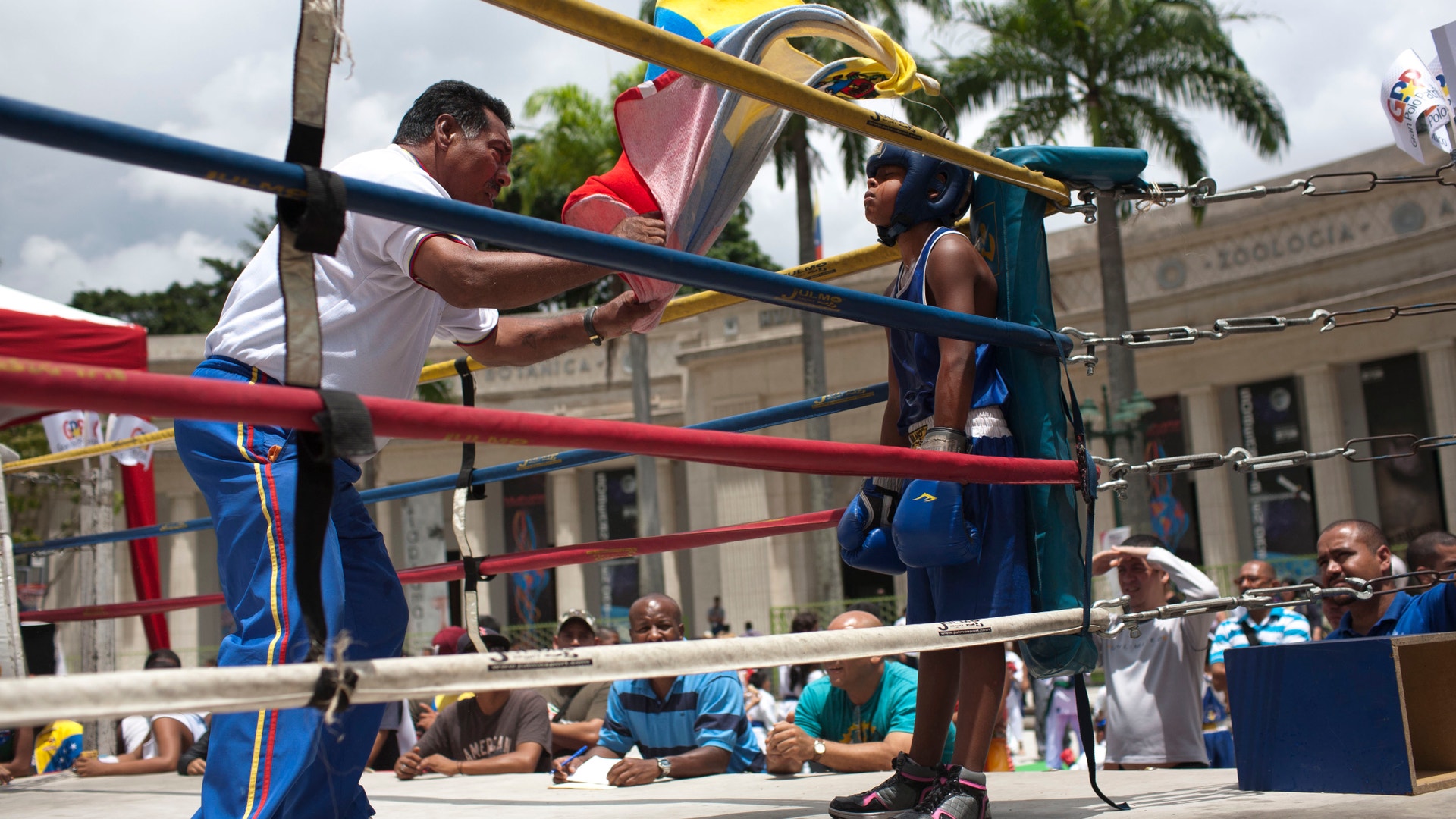 Venezuela_Street_Boxi_Grat__17_
