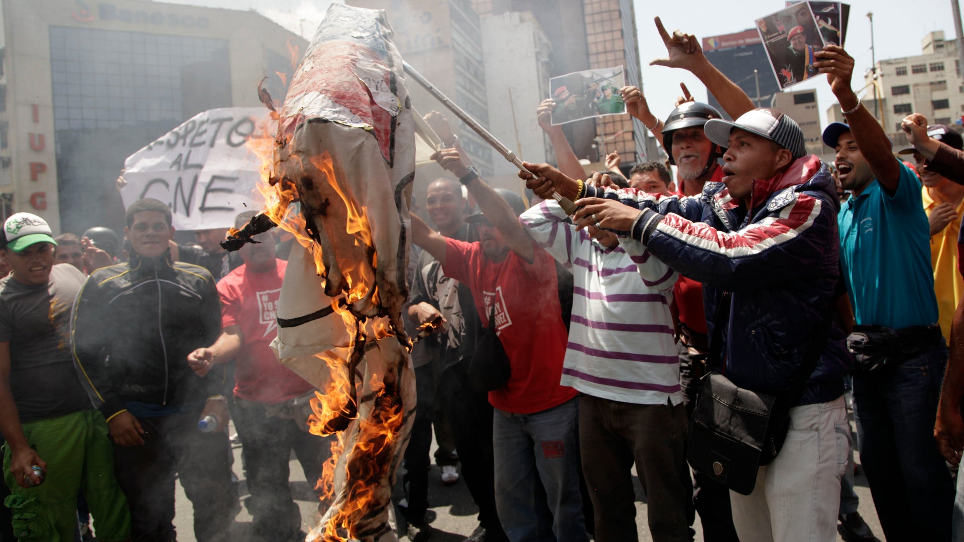 Venezuela_Student_Mar_Llen_10_