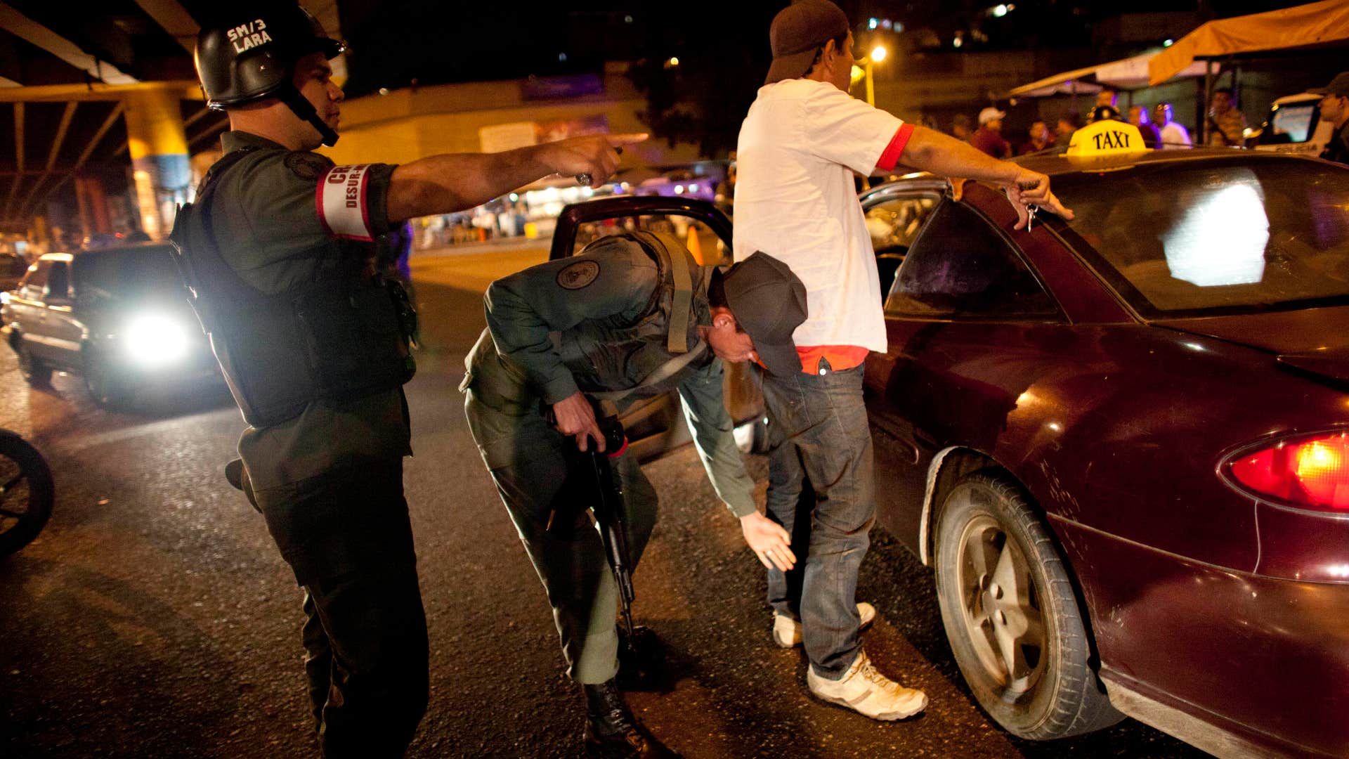 Venezuela_Troops_On_S_Garc