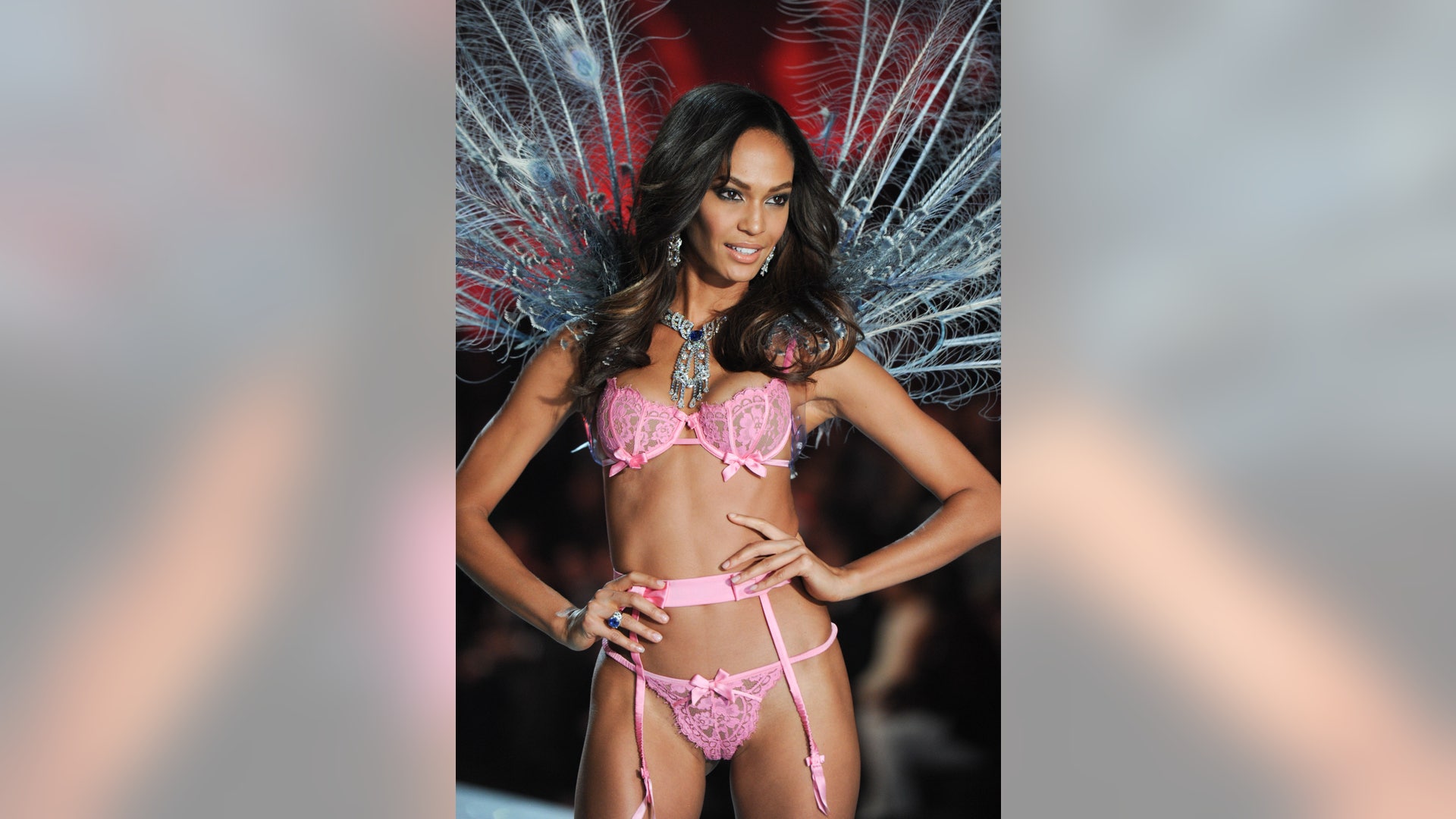 Victoria_s_Secret_2013_Latino__10_