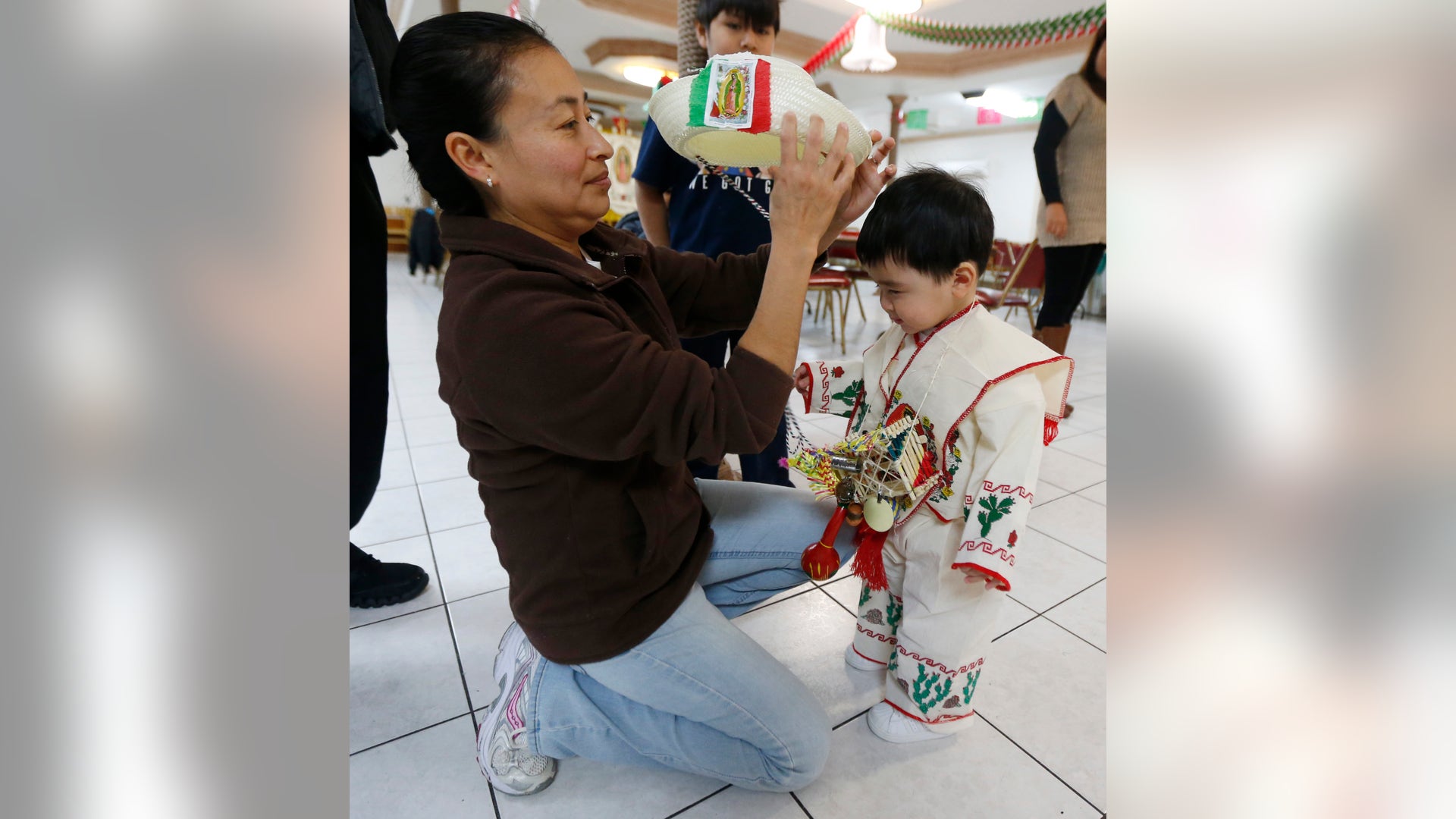 Virgin_of_Guadalupe_mexico_2
