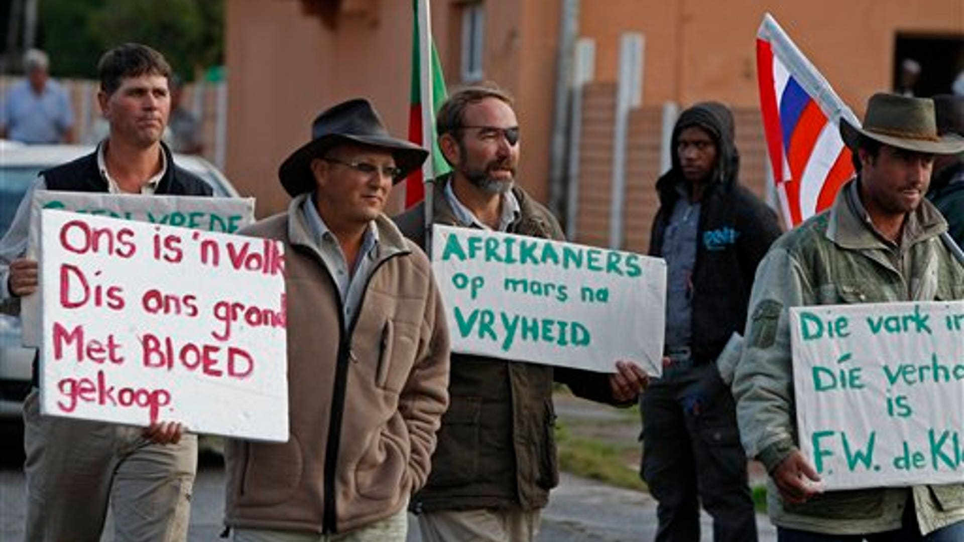 White_Supremacists_a