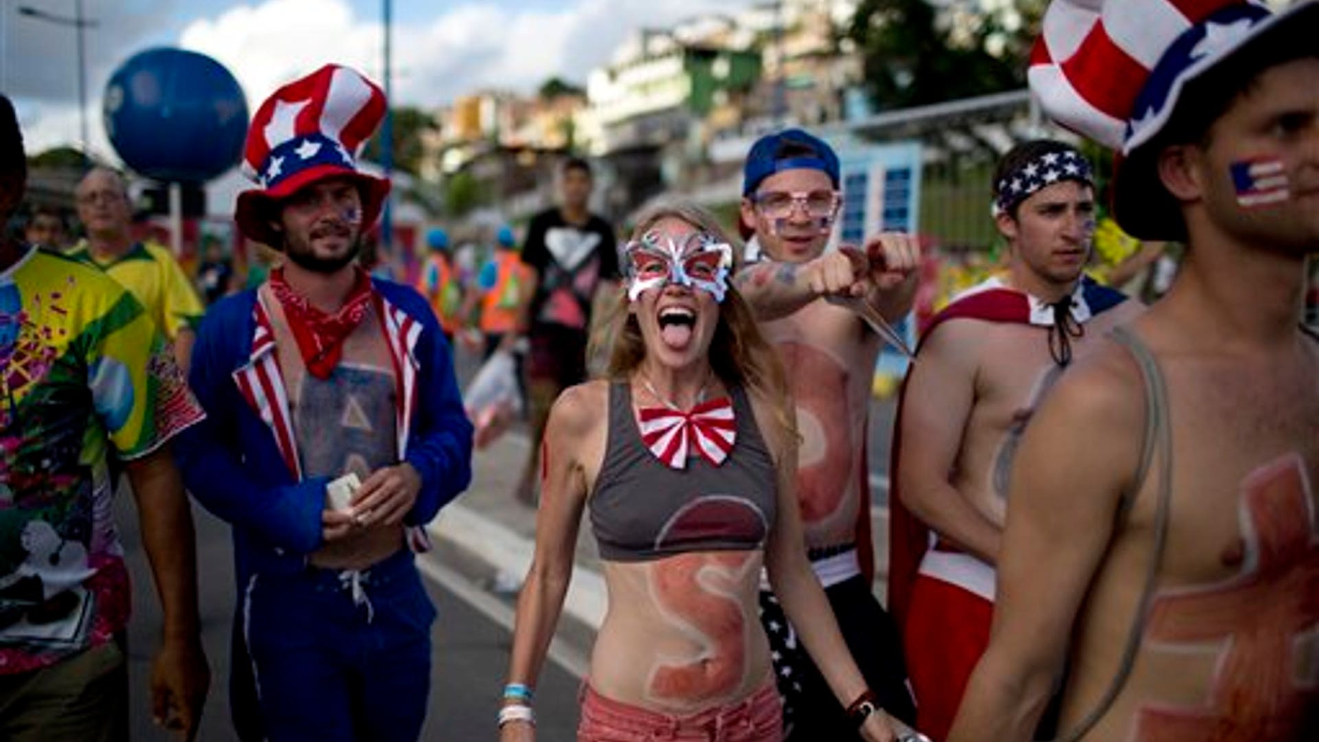 World_Cup_Women_fans_6