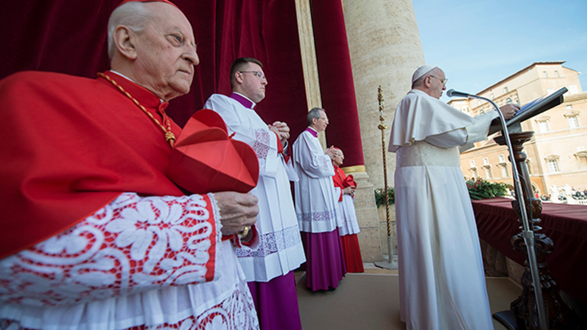 Xmas_Vatican_6_Latino