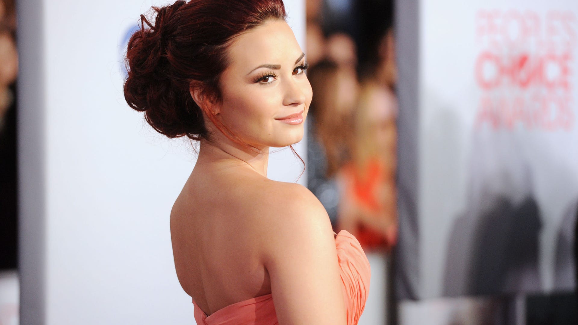 Demi_Lovato_Hair_Transformation__9_