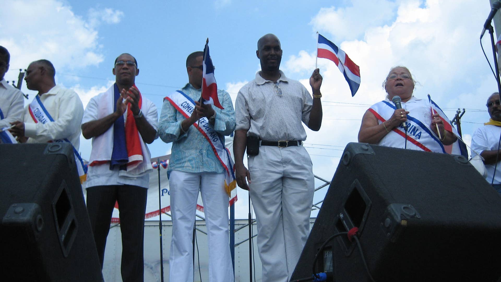 Group photo at Philadelphia Dominican Day Parade 4.jpg
