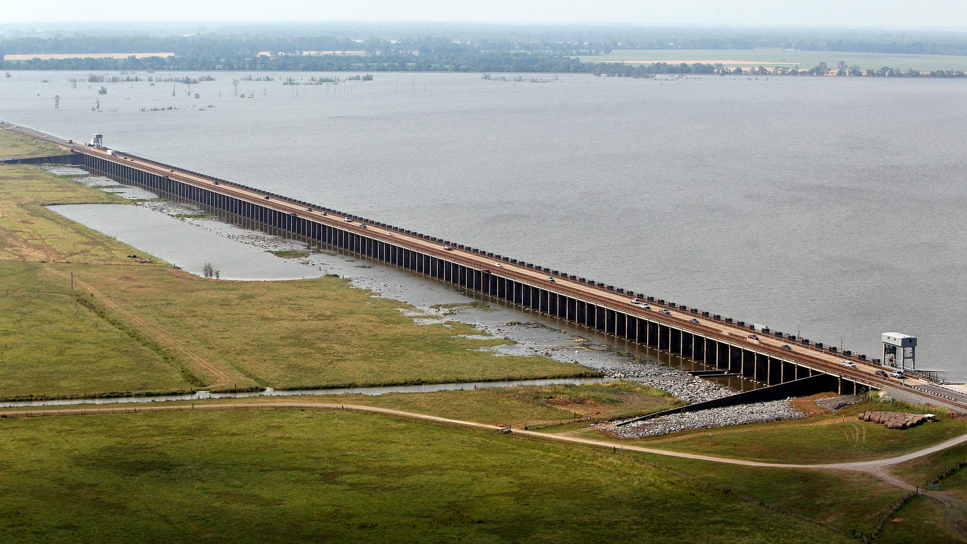 Mississippi River Flood 1.