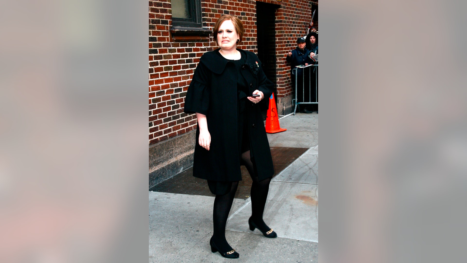 adele_funny_faces_x17