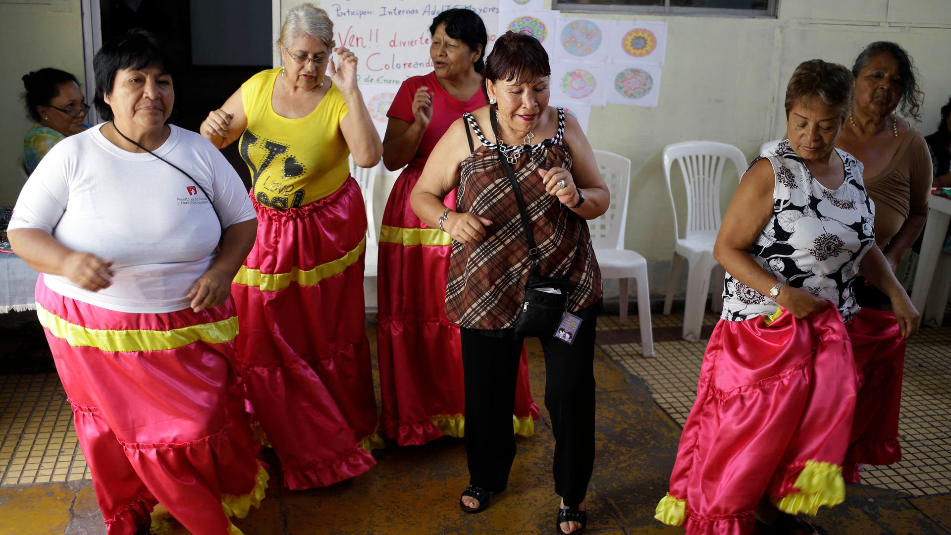 Peru_Aged_Inmates__11_