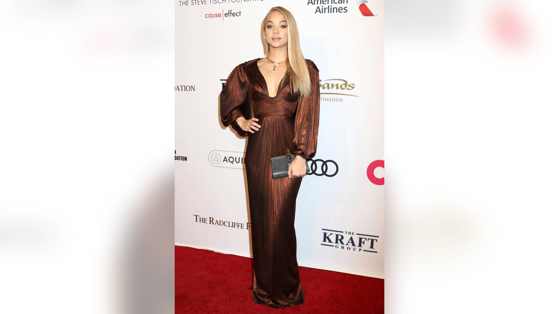 Model/Sports Illustrated Swimsuit Hopeful Jasmine Sanders