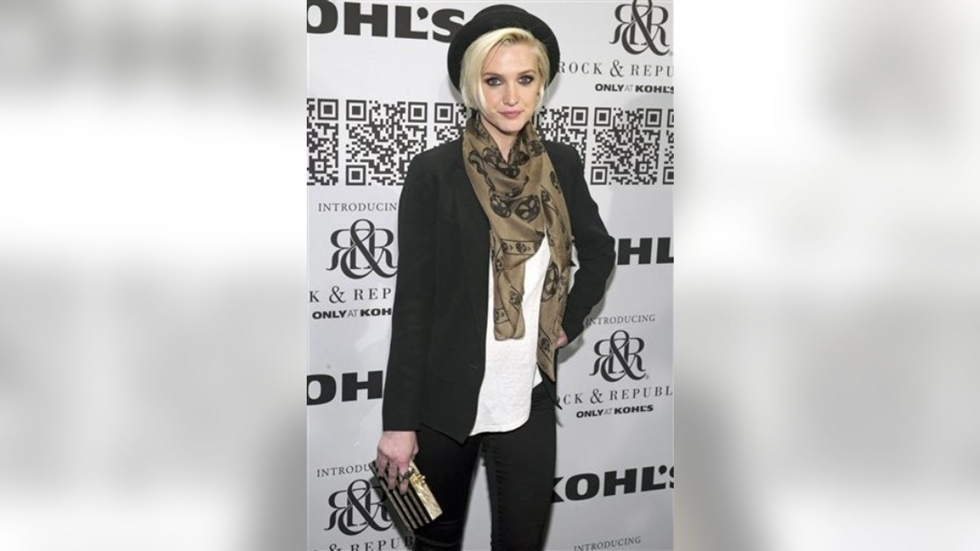 ashlee_simpson_AP_sync