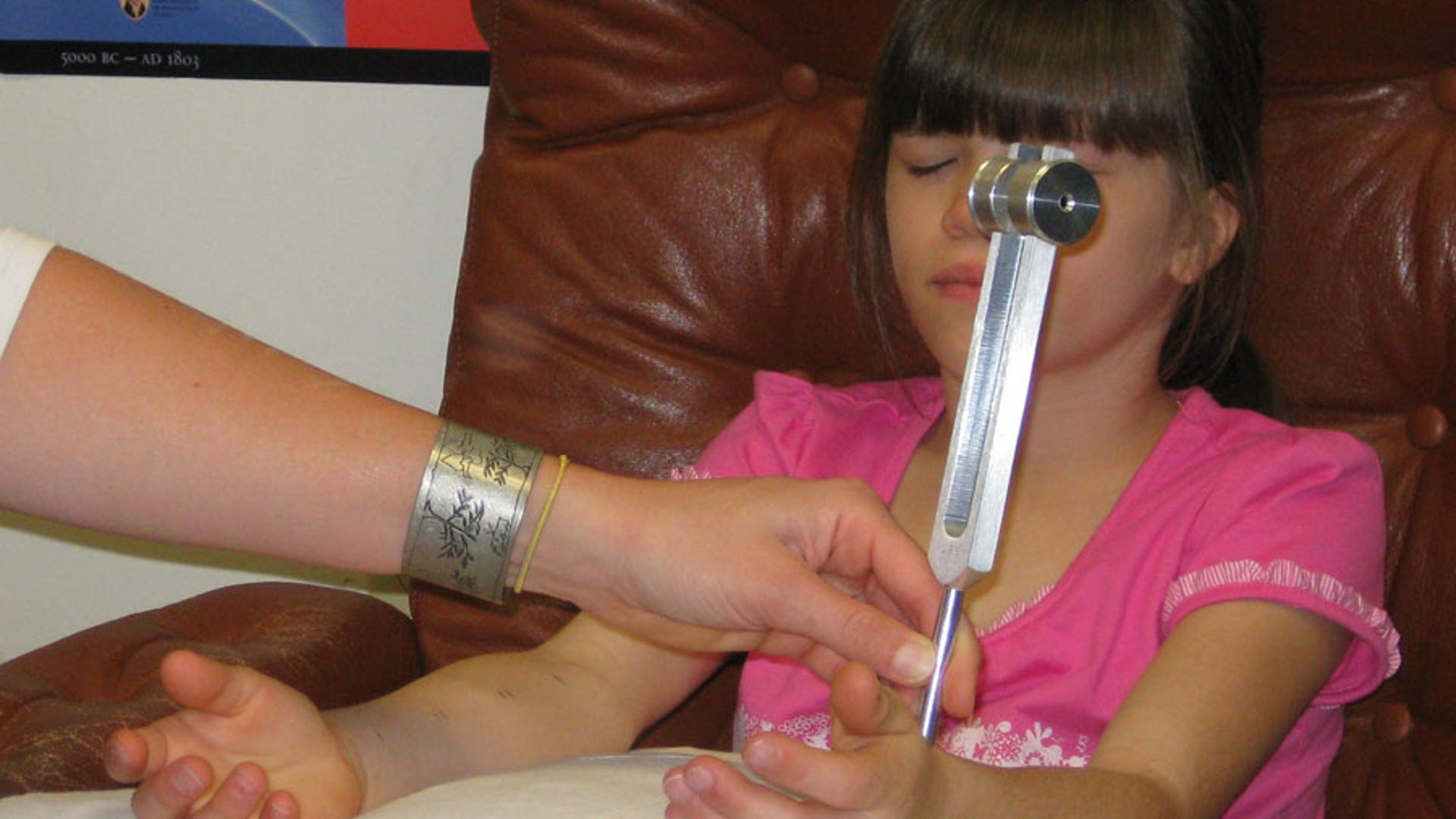 Ashlyn tests her sensitivity to touch