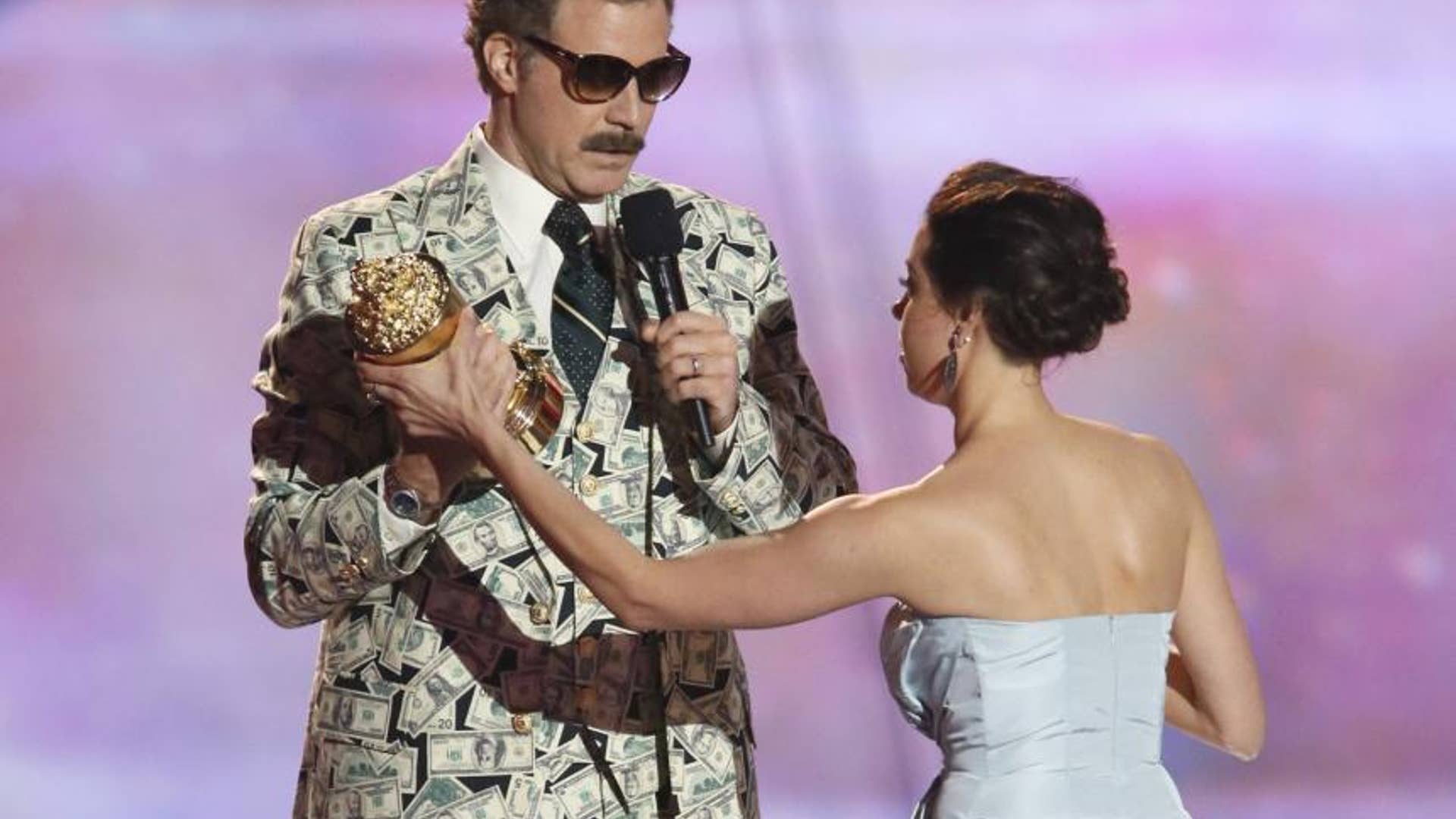 Aubrey Plaza Interrupts Will Ferrell