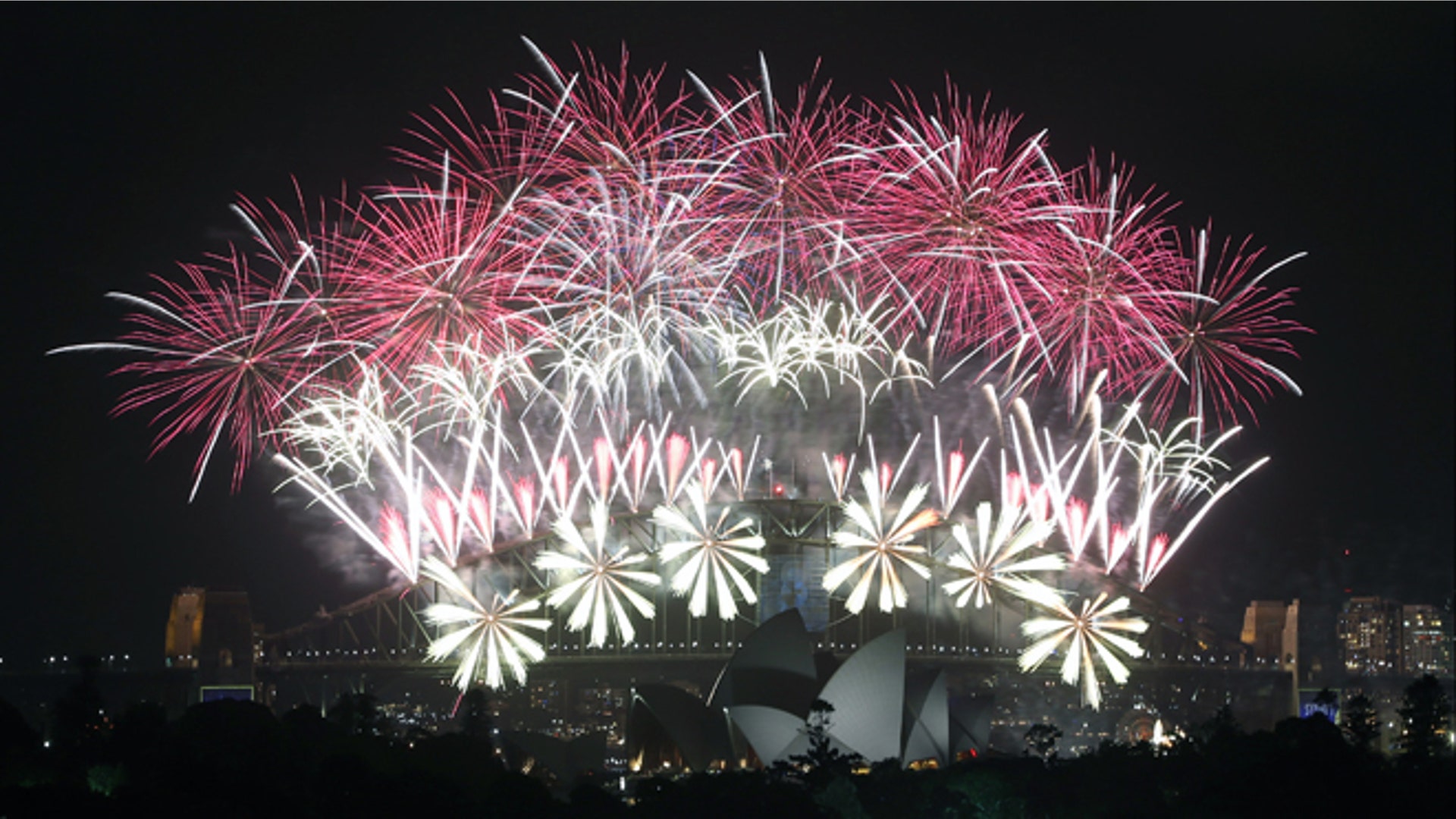 New Year's Eve 2014 celebrations around the world