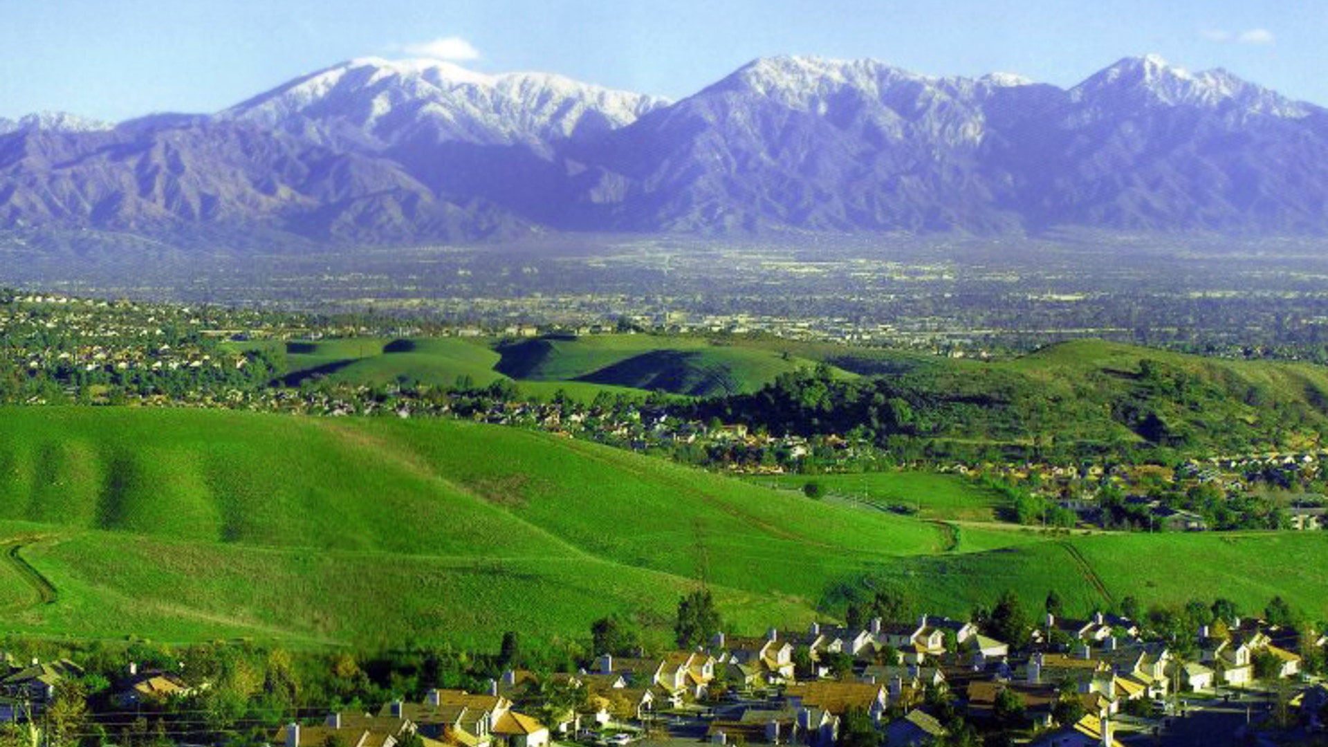 Chino_Hills_Photo_1__free_to_use_from_wikipedia_