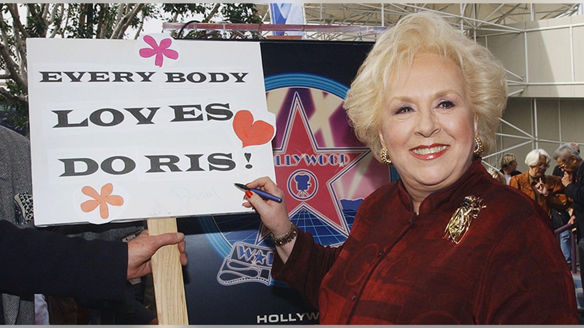 Doris Roberts 