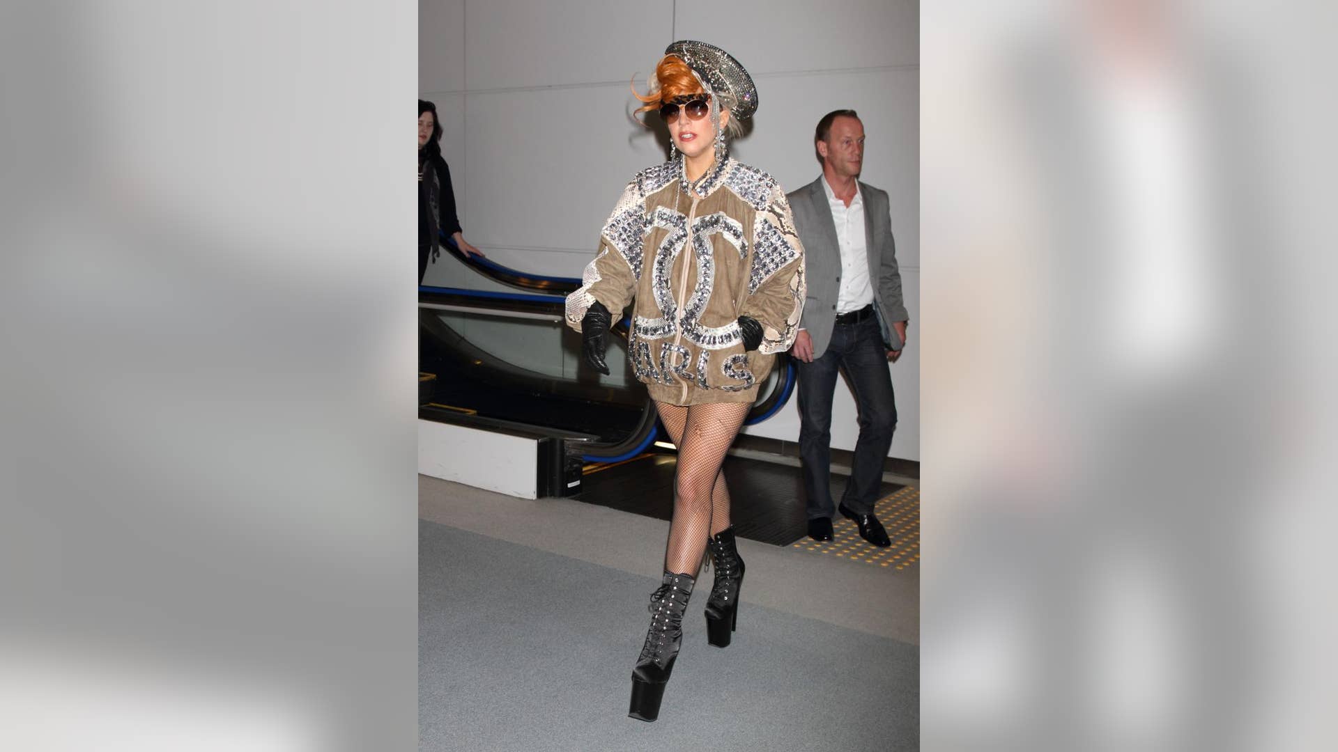 Lady Gaga leaving Japan