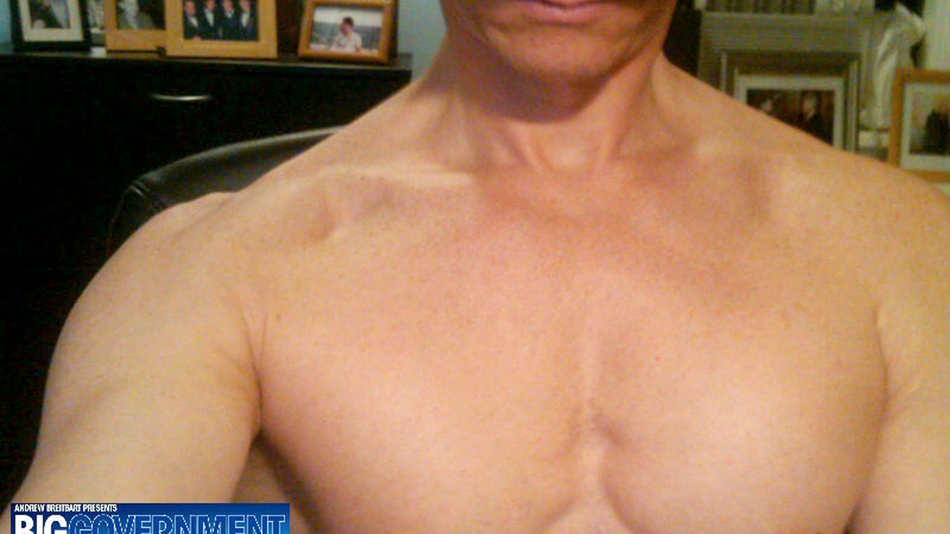 Congressman Anthony Weiner topless Twitter Photo