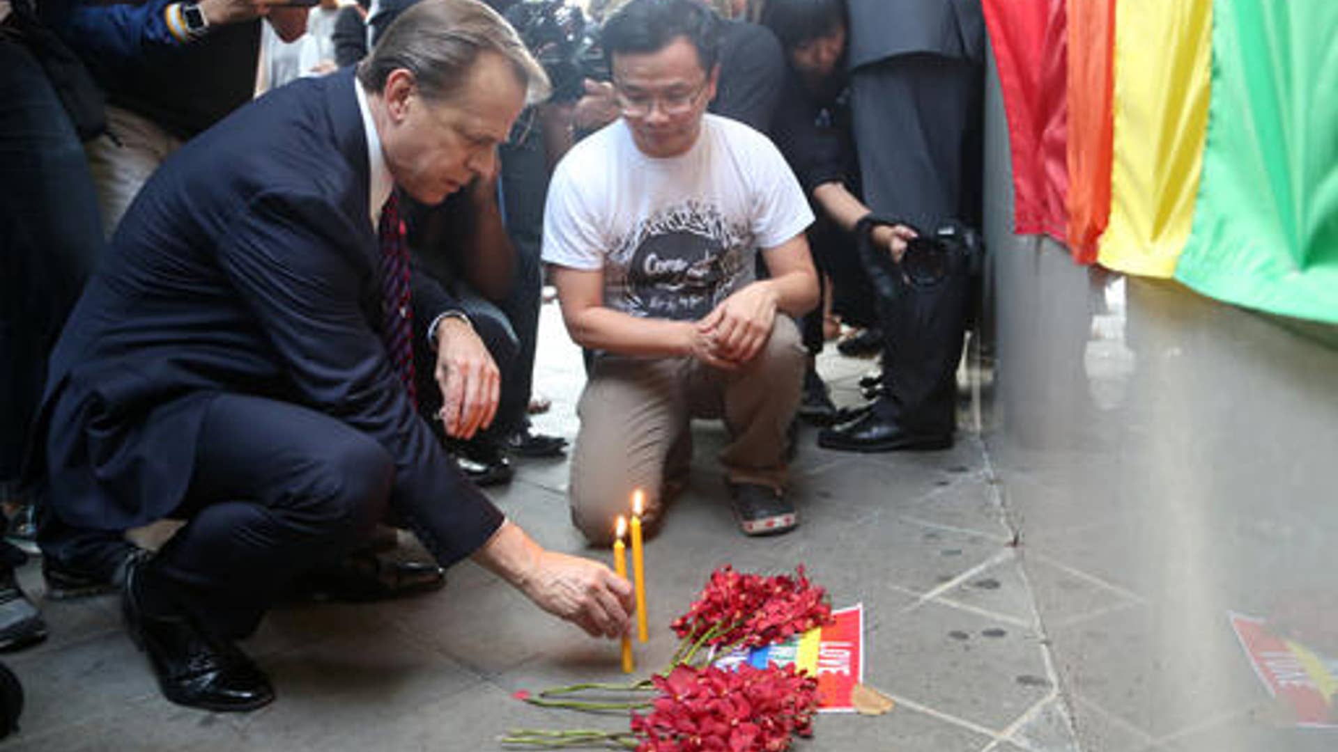 Thailand_mourning_Orlando