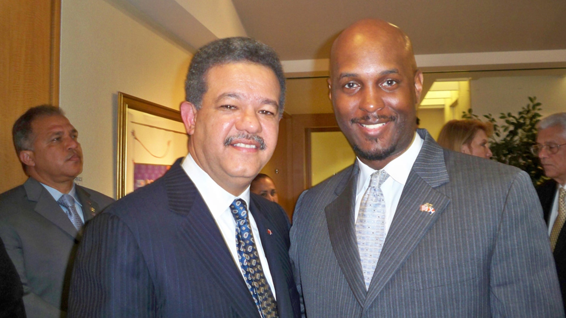 Cid Wilson with President Leonel Fernandez Five.jpg