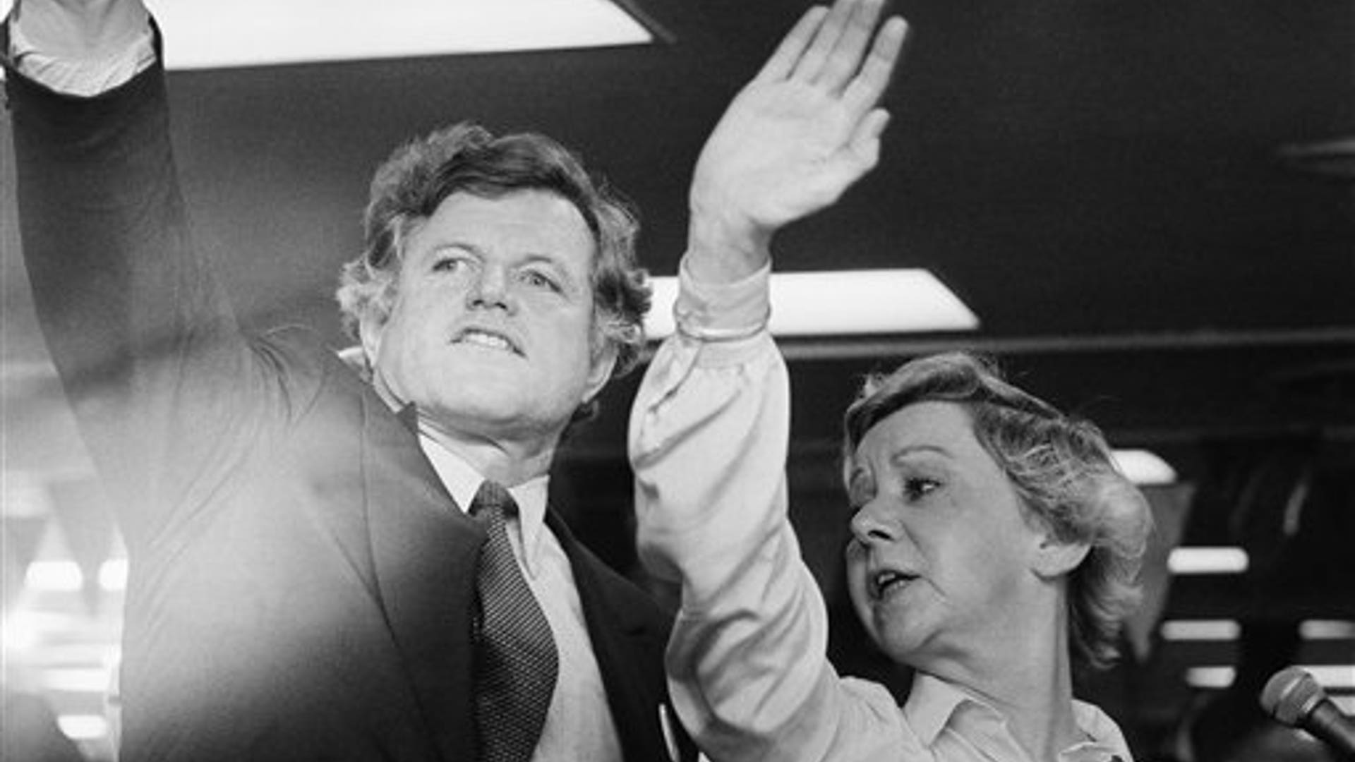 Ted_Kennedy_the_Campaigner10