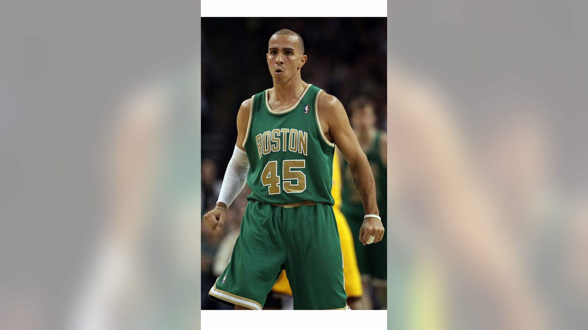 Carlos Arroyo Celtics 2
