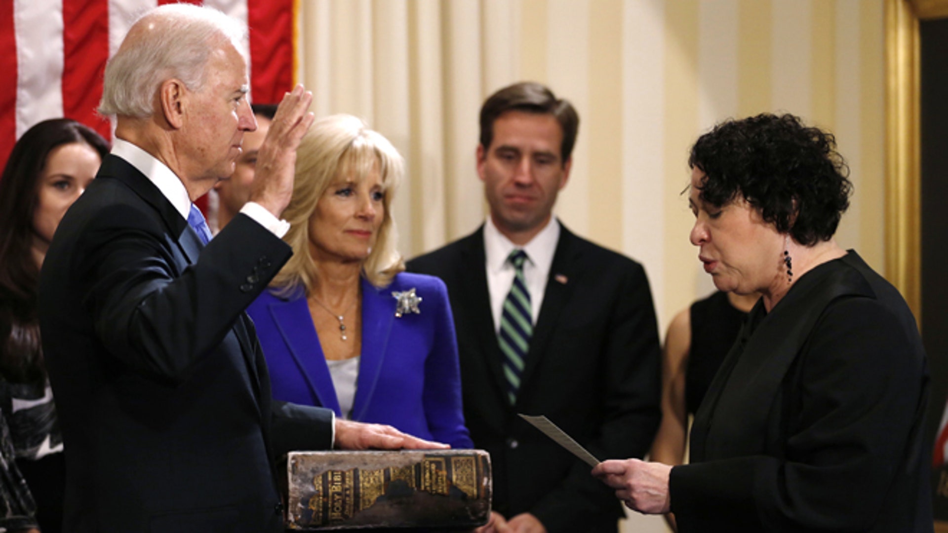 Obama Biden Take Oath Of Office For Second Term Fox News 8976