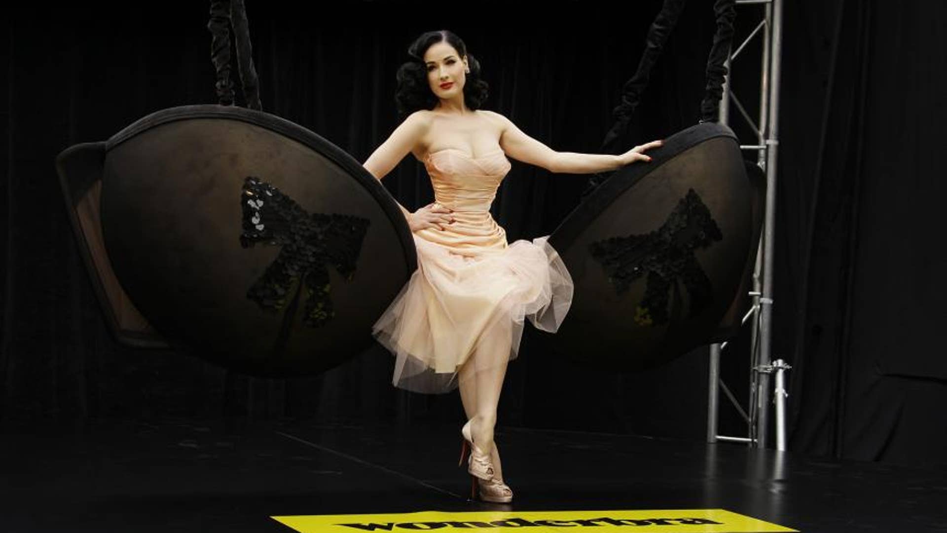 2008 Celebrating Wonderbra's New COllection of Lingerie