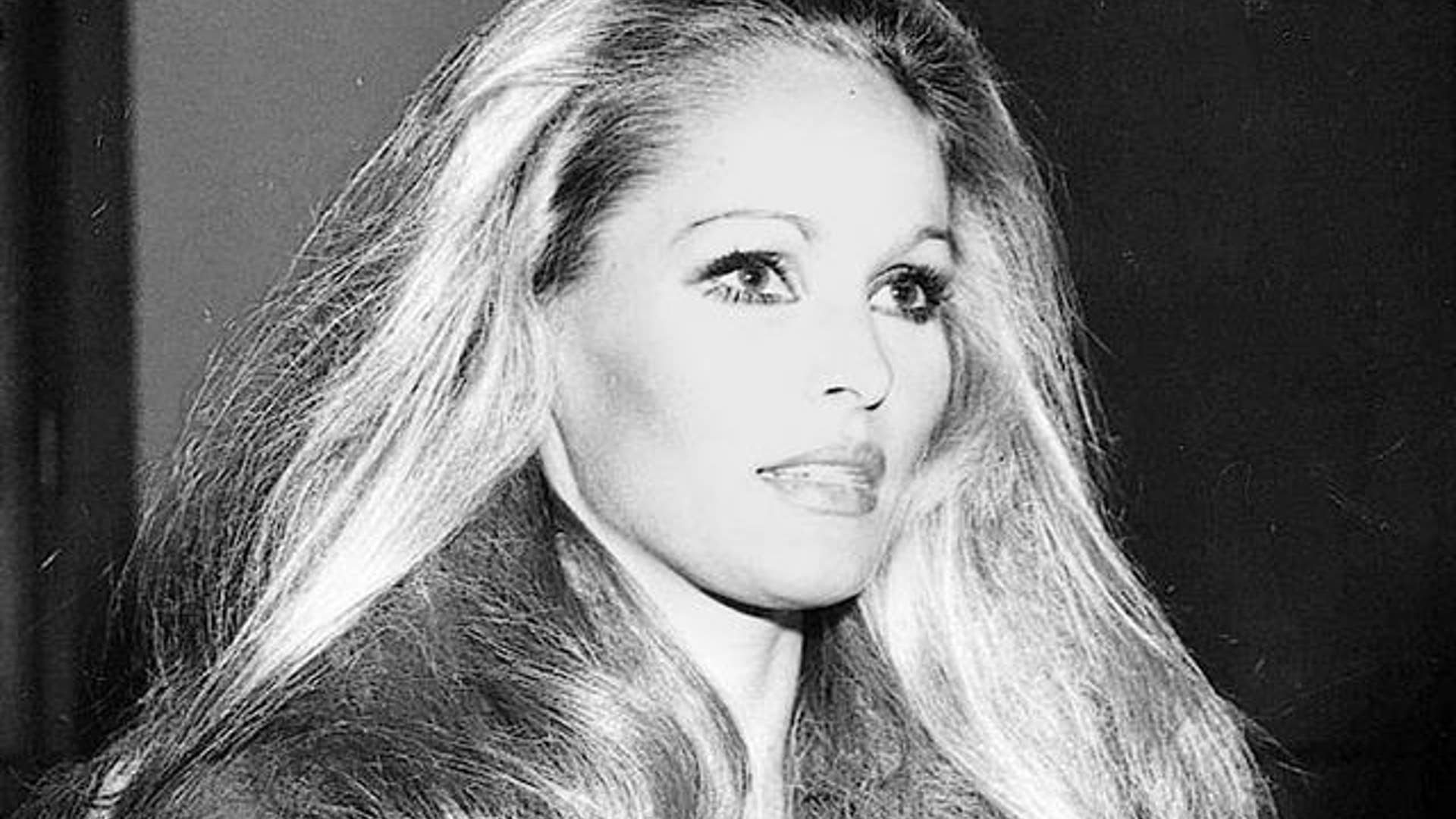 bond_girl_ursula_andress_dr_no