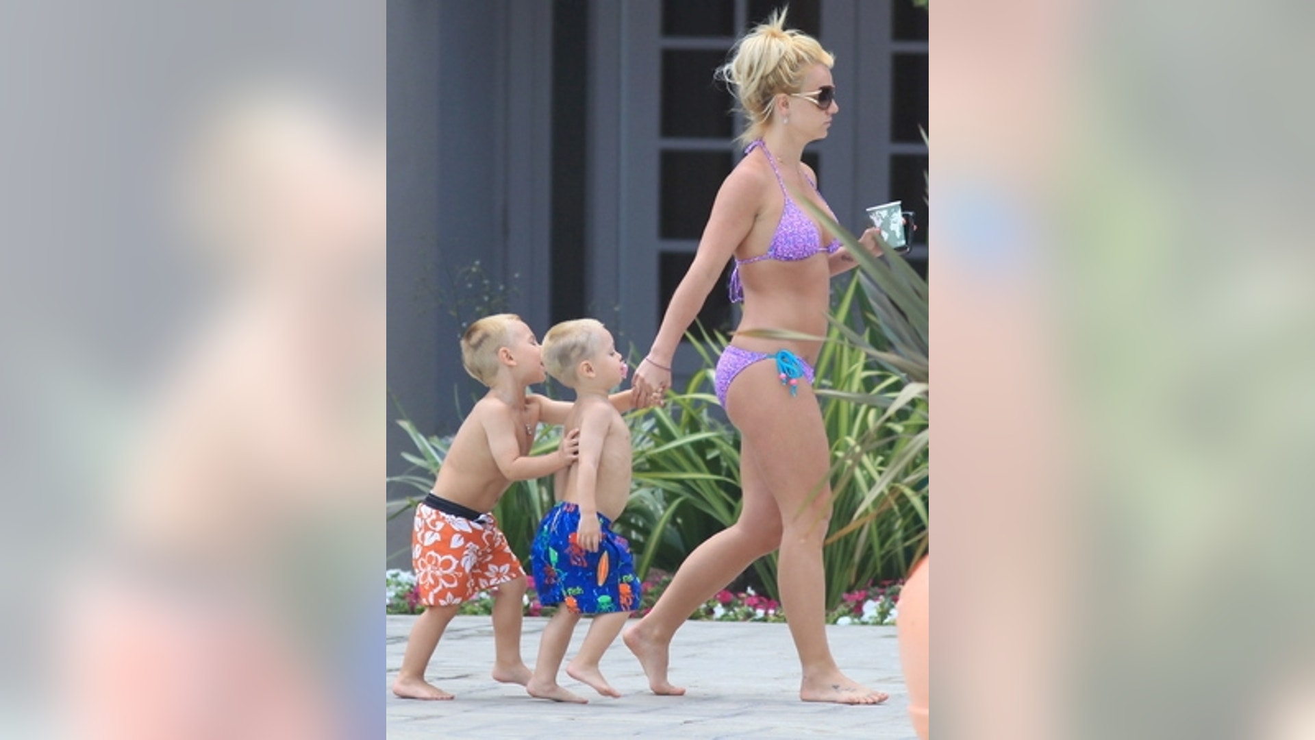 Britney Spears' Family Pool Party