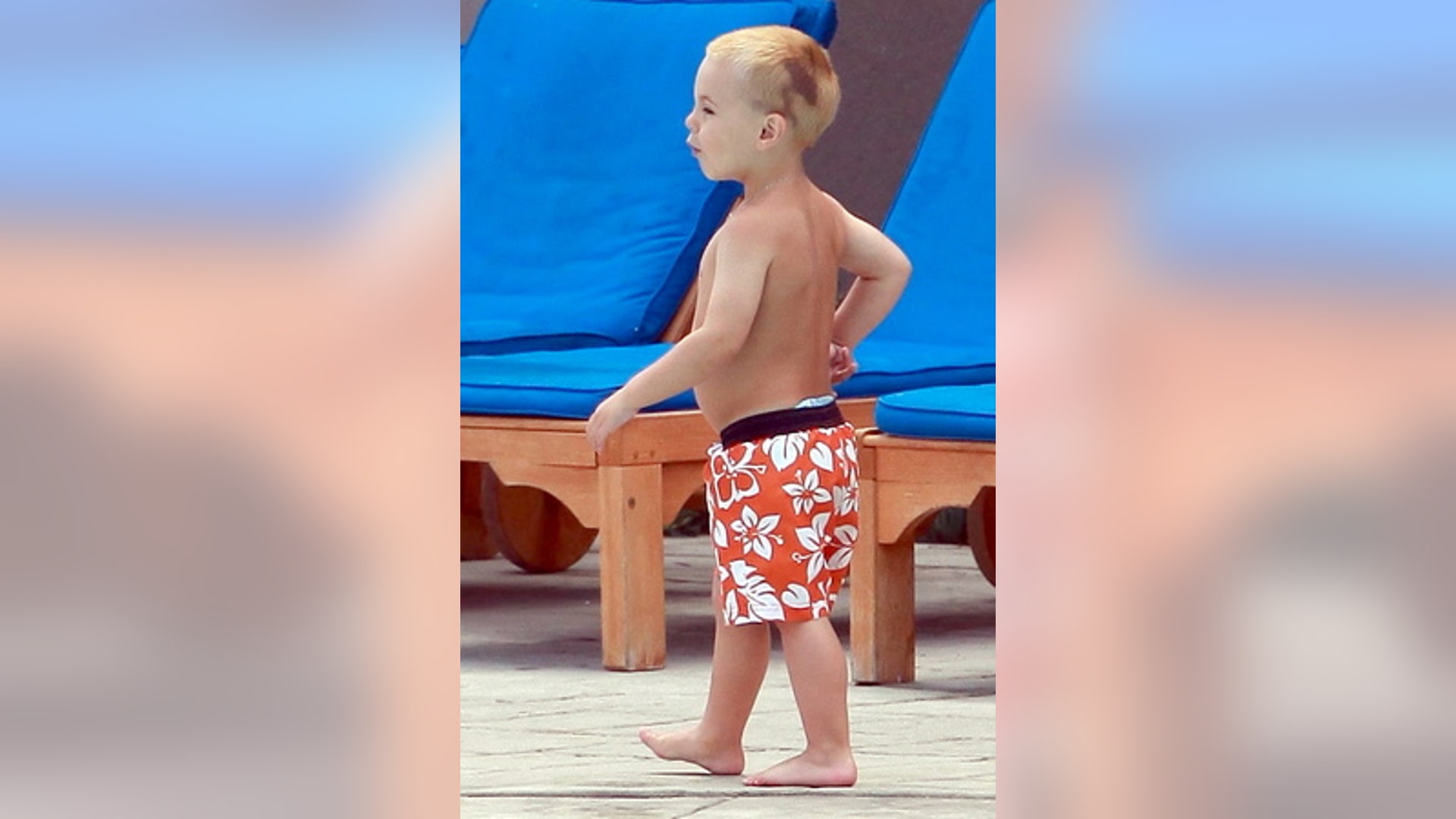 Britney Spears' Family Pool Party