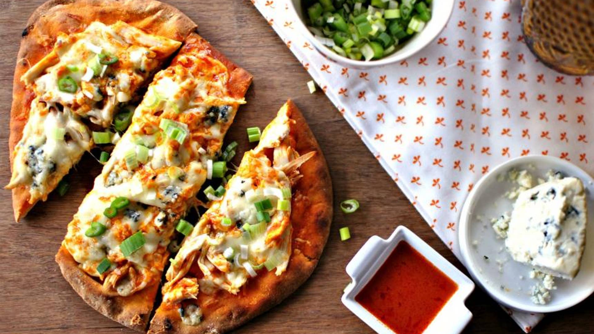 Buffalo Chicken Flatbread Pizza
