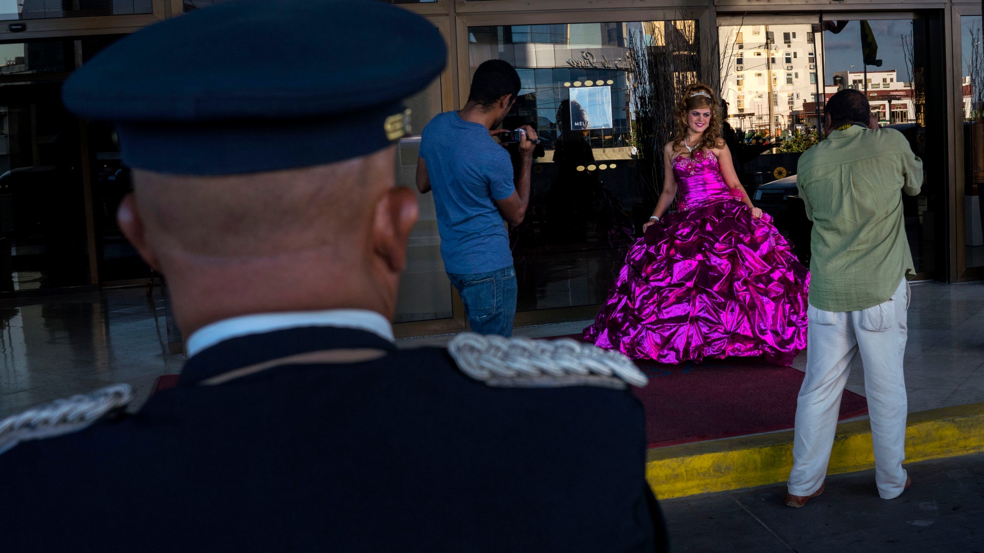 Cuba_Quinceaneras_Vros__12_