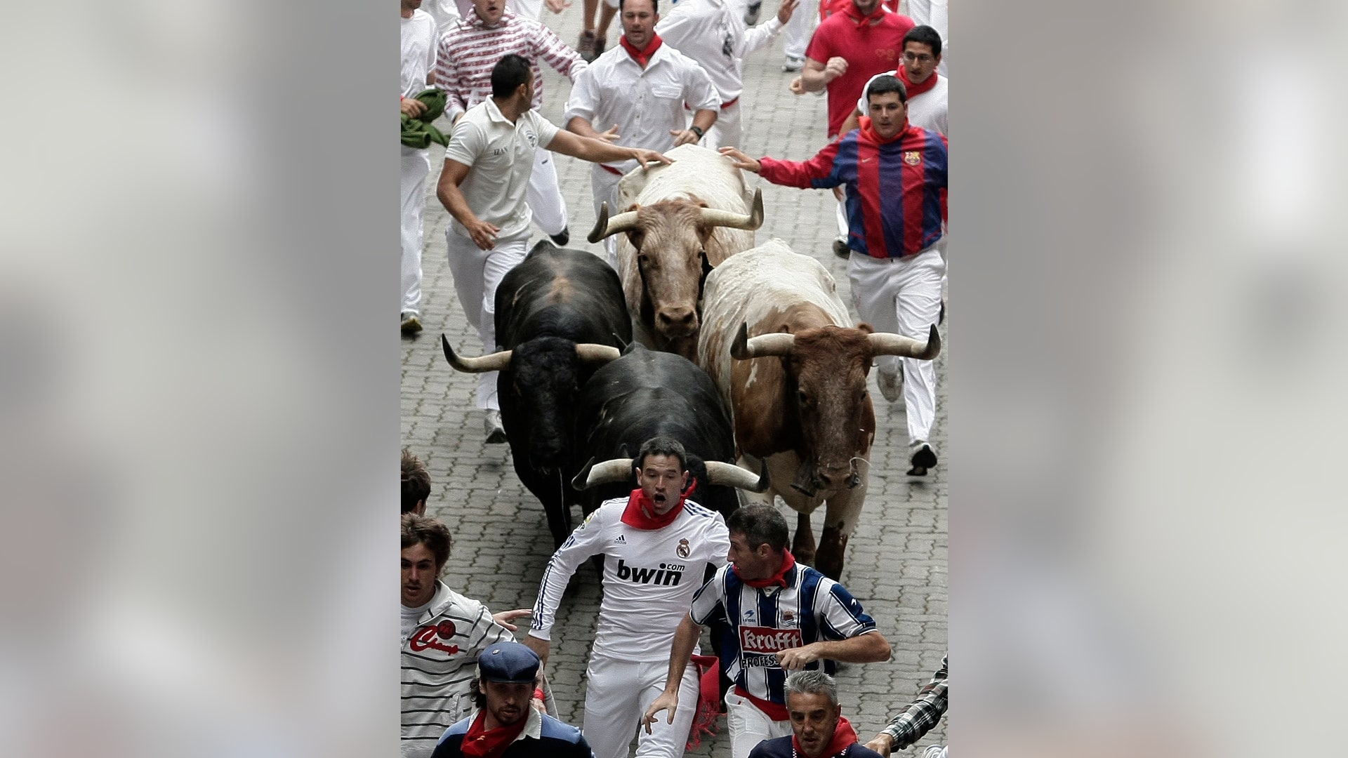 Running_of_the_bulls_9