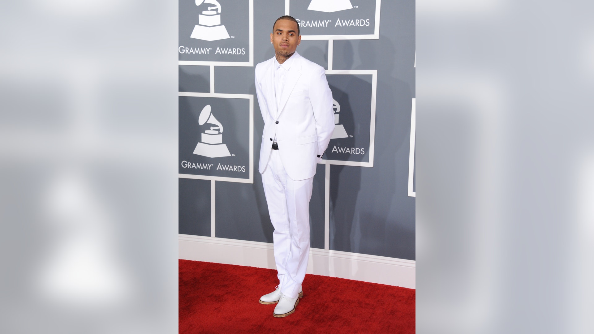 carpet_chris_brown_white_suit_AP
