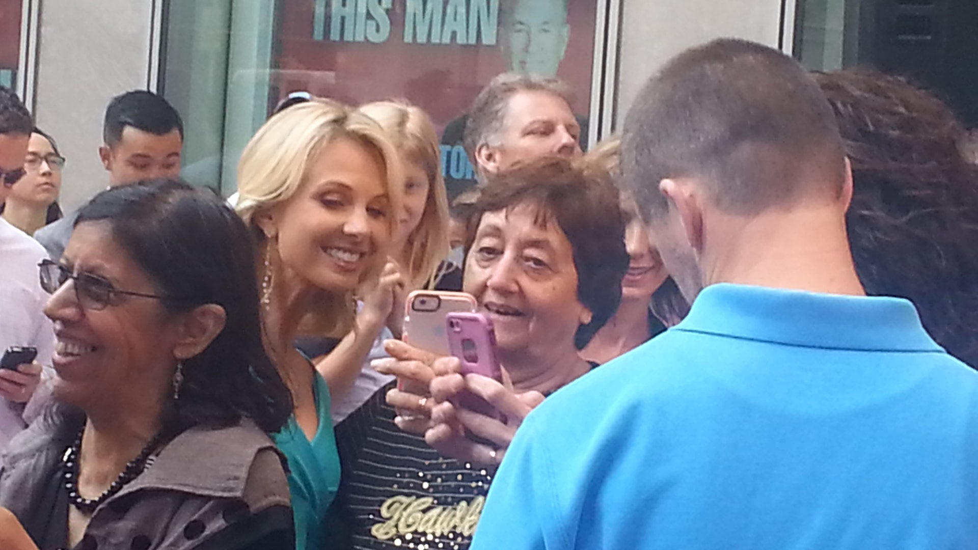 Elisabeth Hasselbeck and fans at O.A.R.'s All-American Summer Concert