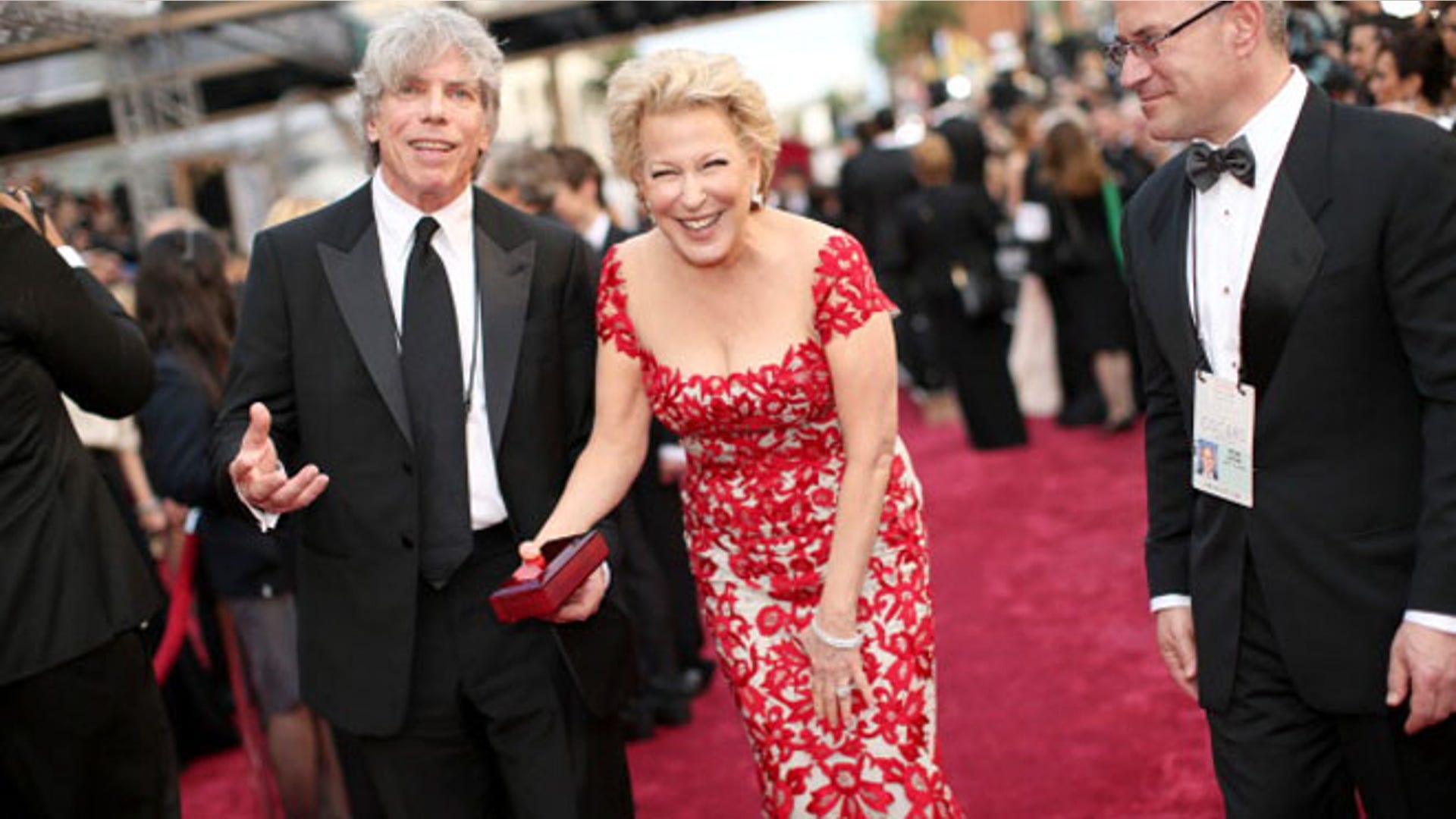 Bette_Midler_Oscars_86th_Red_carpet