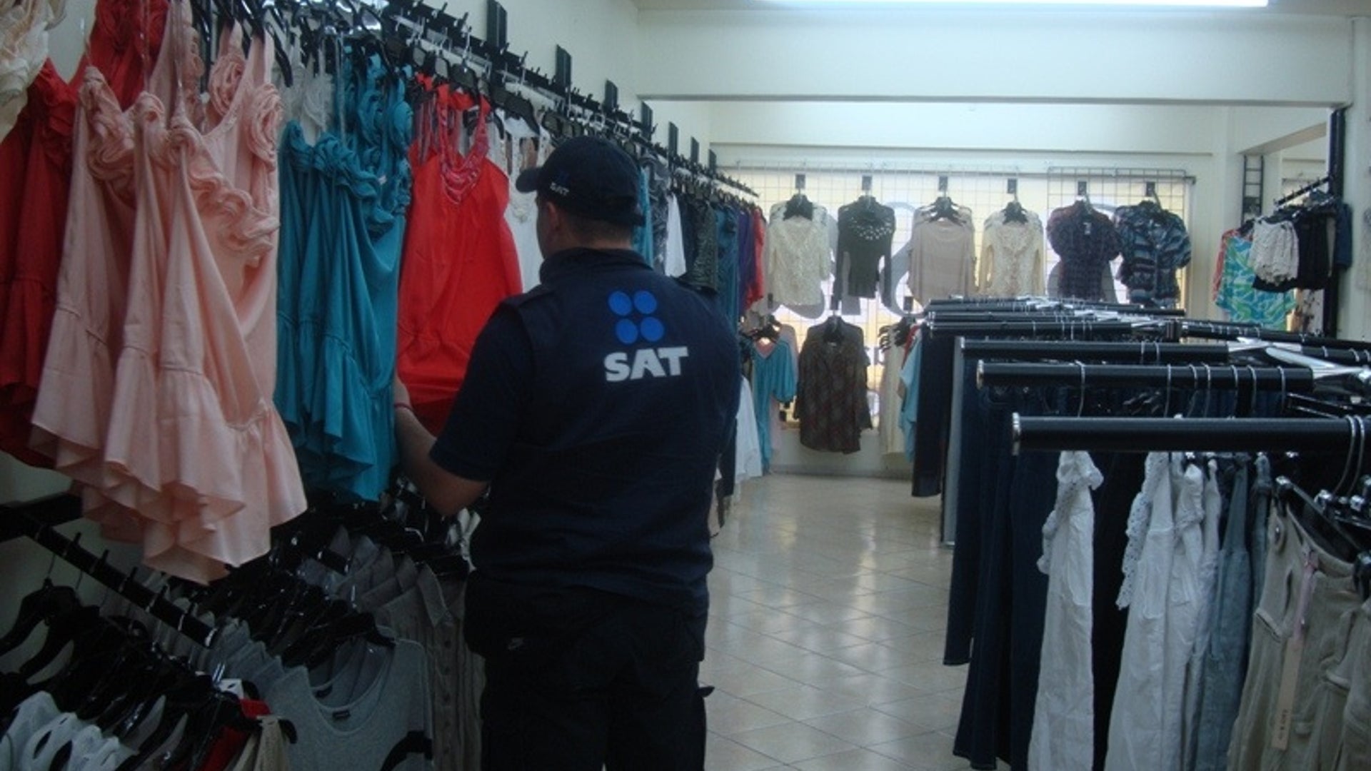 Mexico City clothing raid