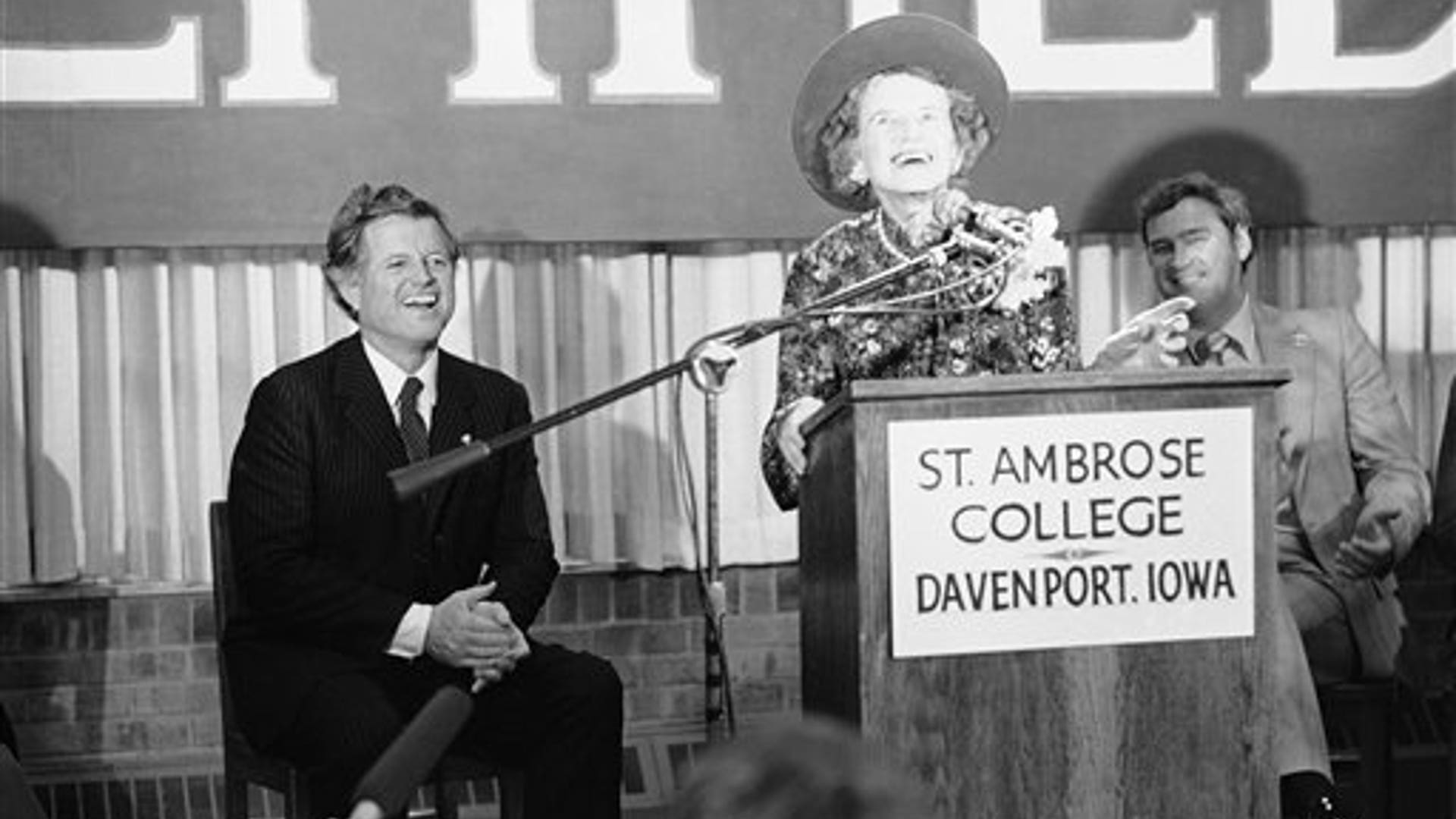 Ted_Kennedy_the_Campaigner12