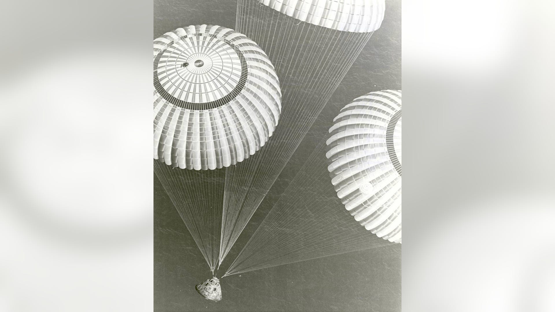 Apollo 17 splashdown