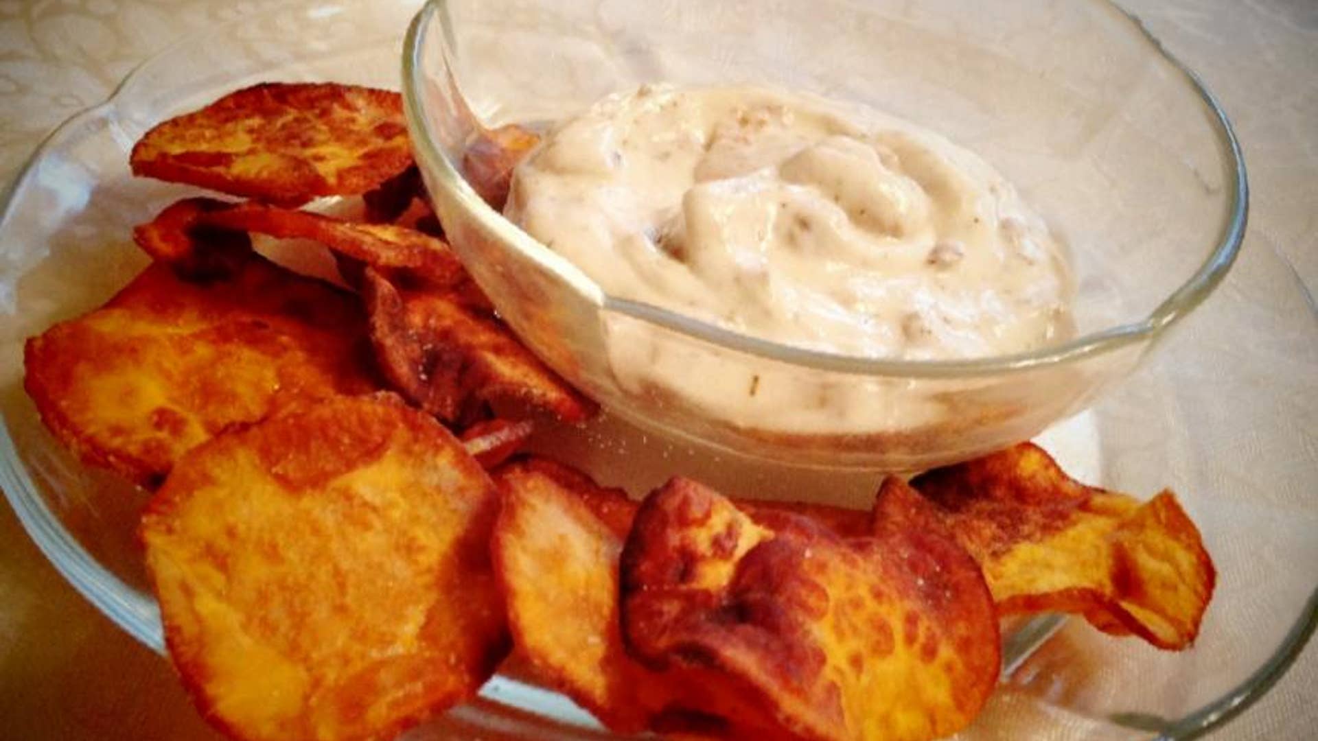 Sweet Potato Chips and Onion Dip