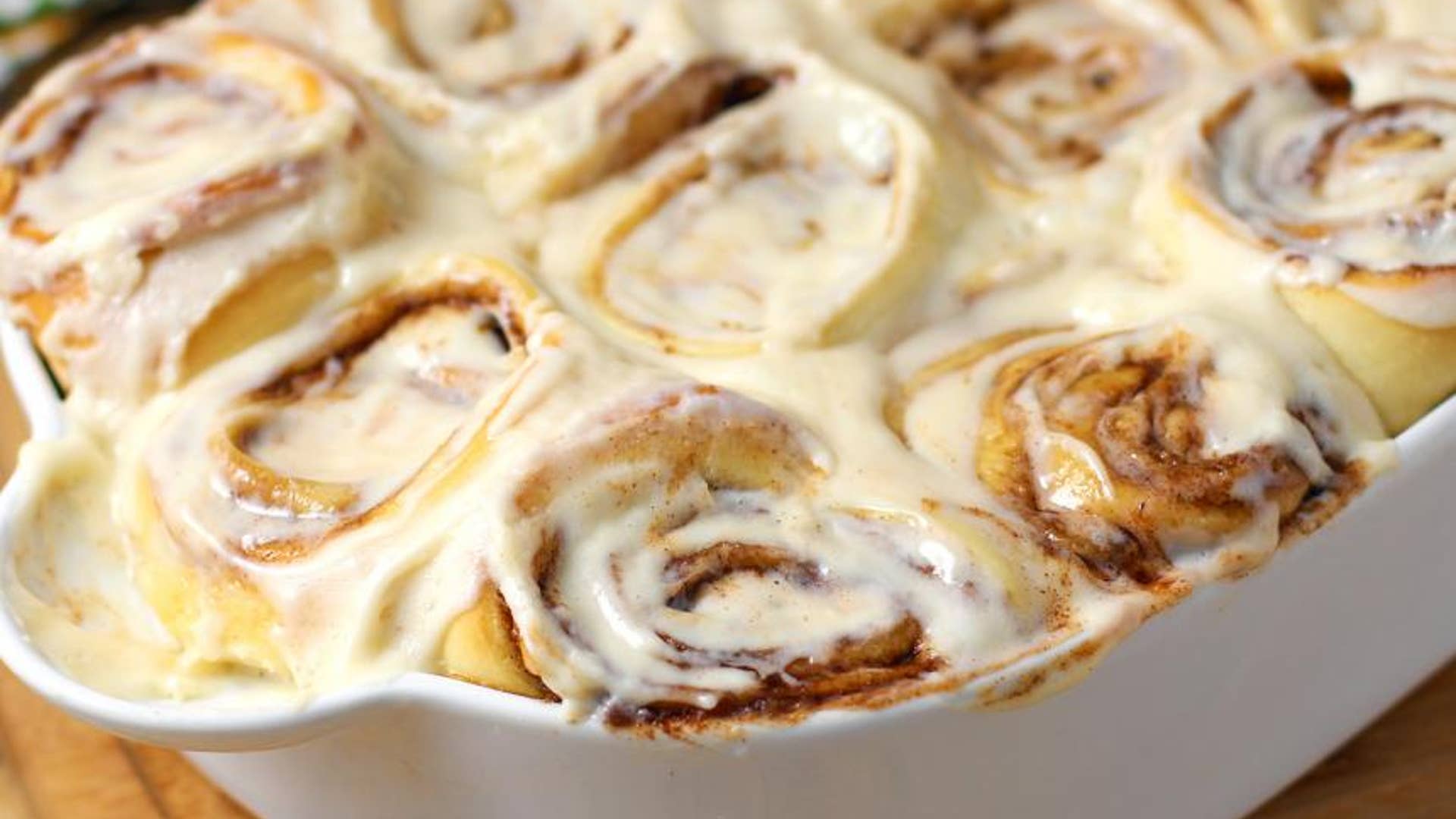 Cinnabon Giant Cinnamon Rolls