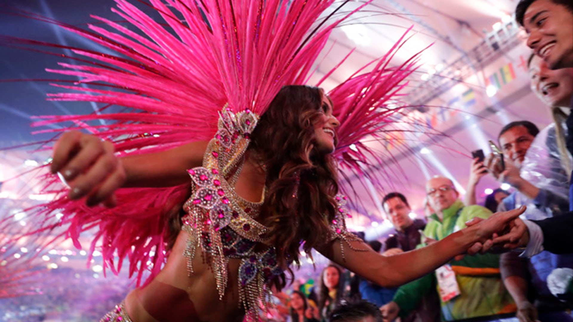 closing_ceremony_rio__10_