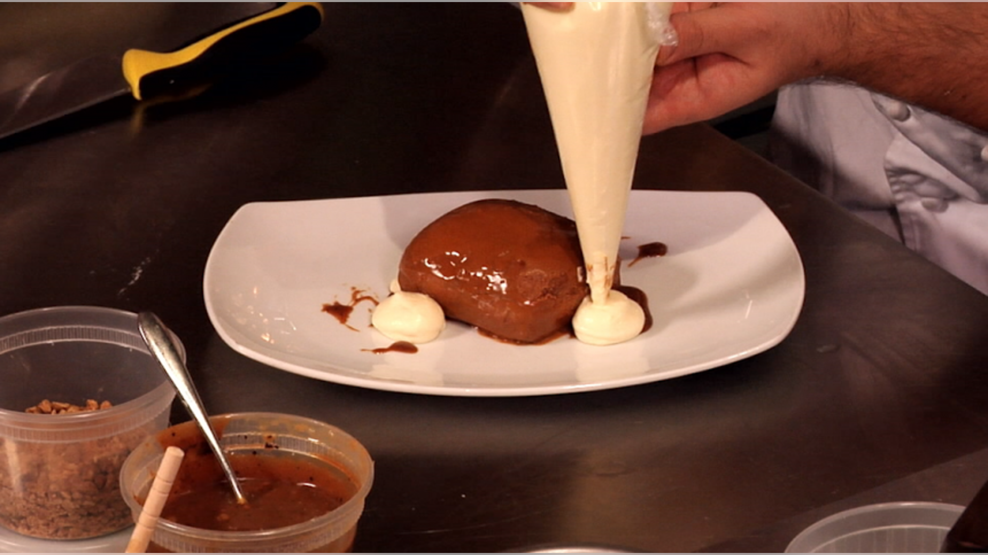 Mascarpone Cream Filling: